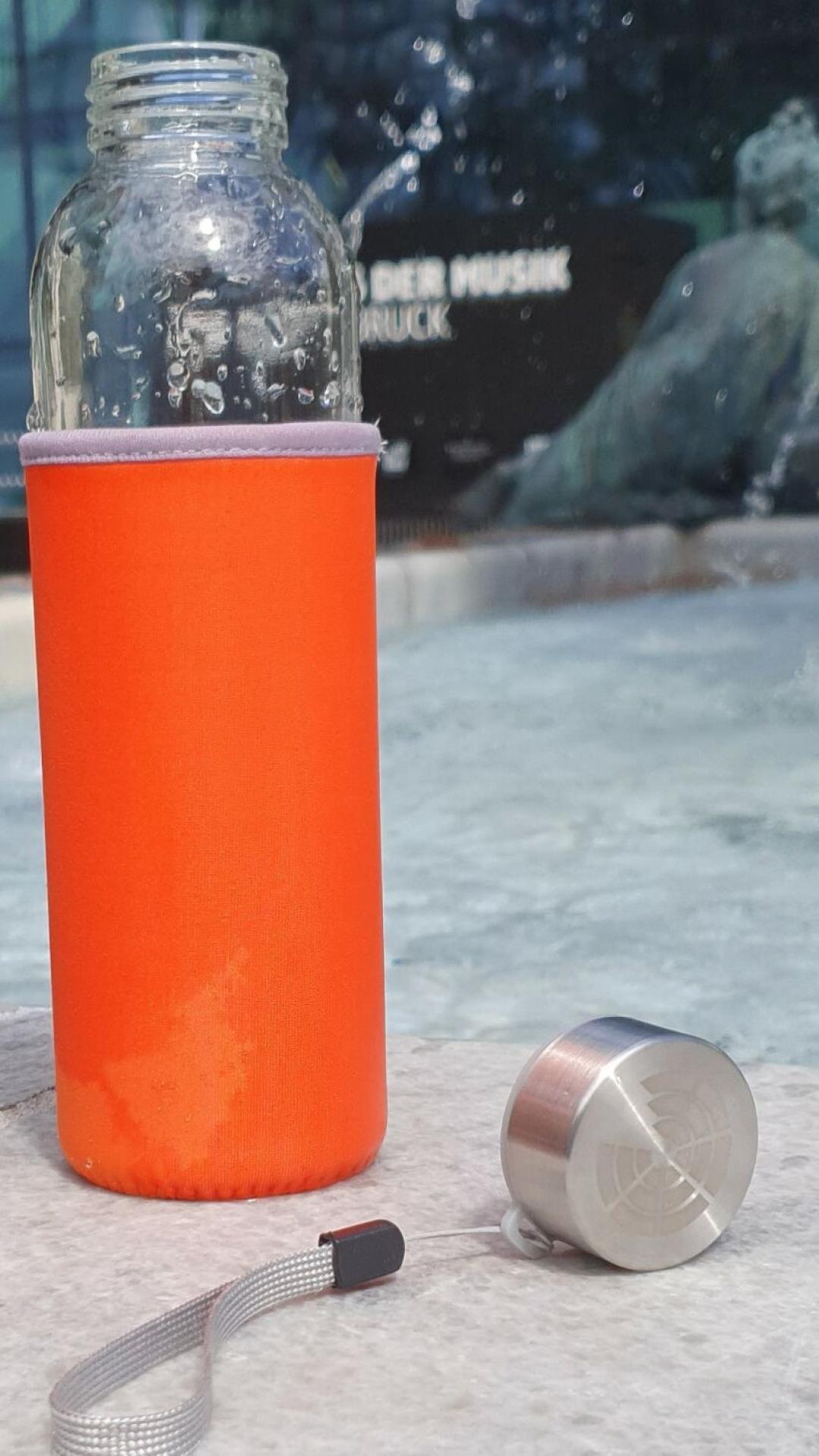 Bring your own bottle-image